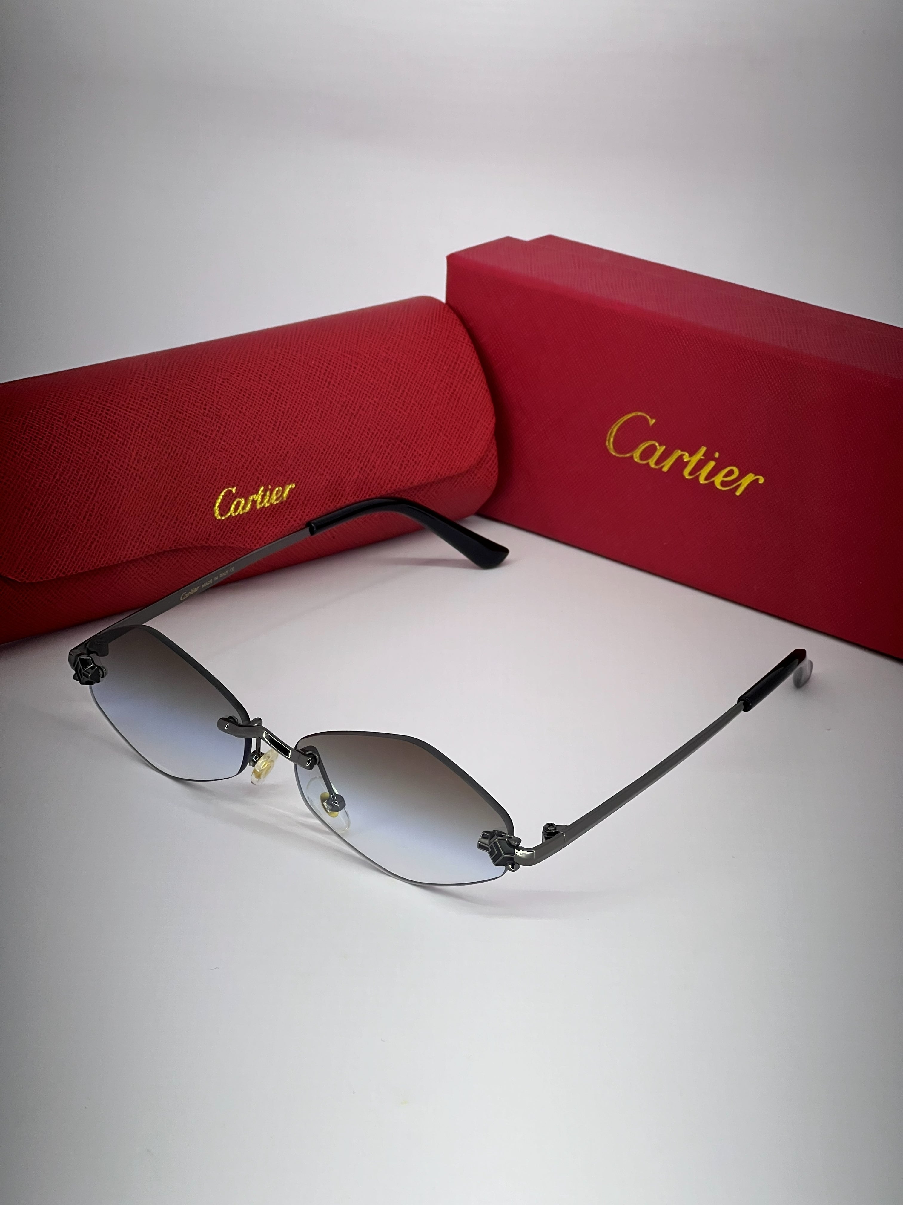 CARTIER JAGUAR Noir Dégradé